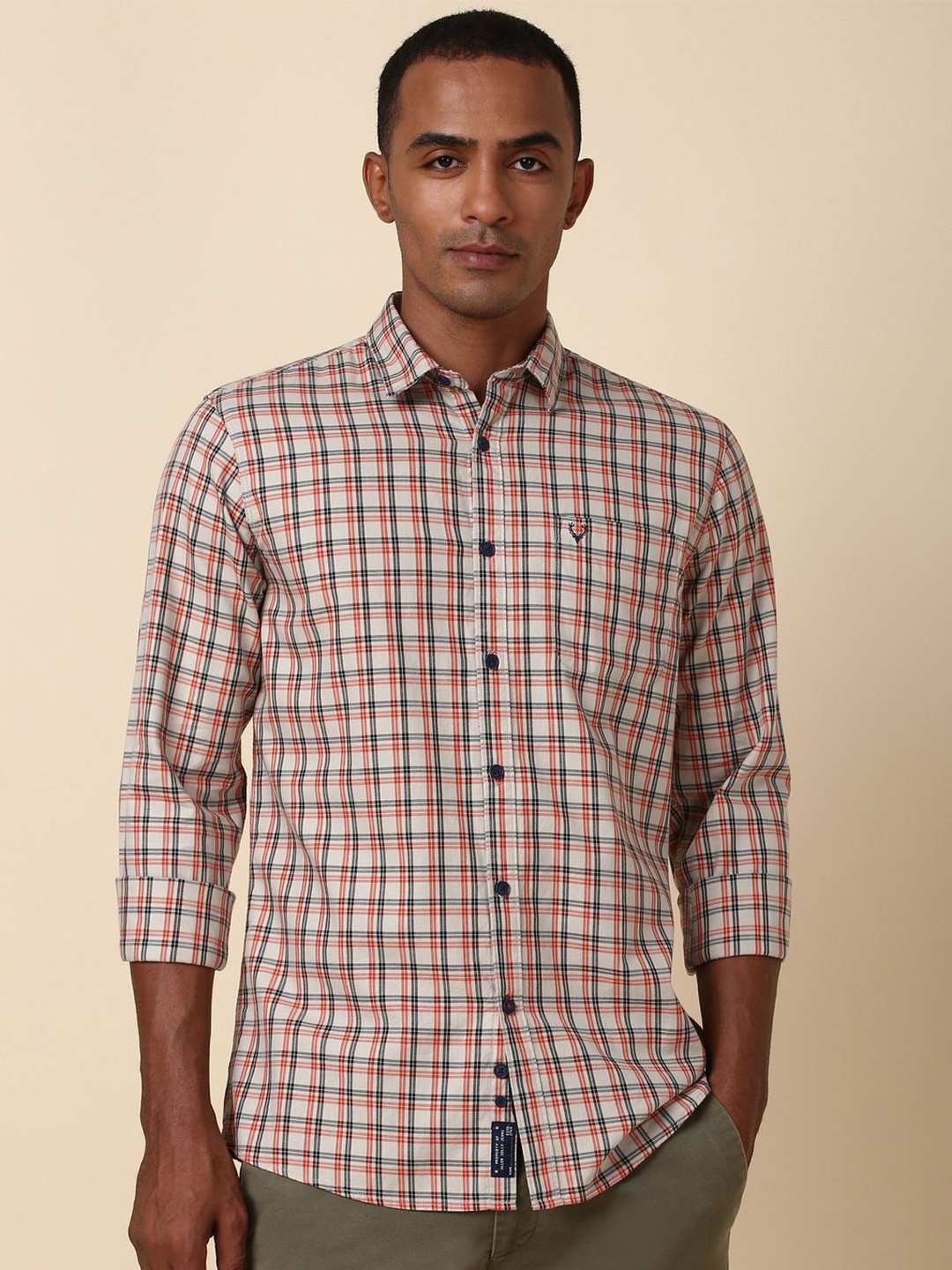 

Allen Solly Men Opaque Checked Casual Shirt, Beige