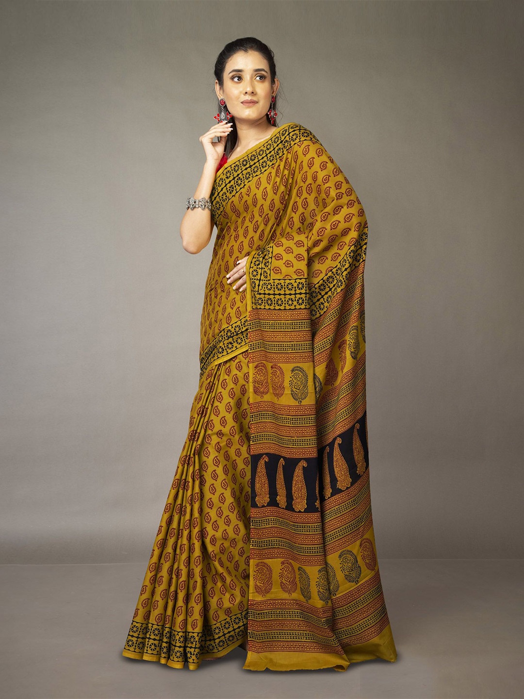 

Unnati Silks Bagh Silk Cotton Handloom Bagh Saree, Green