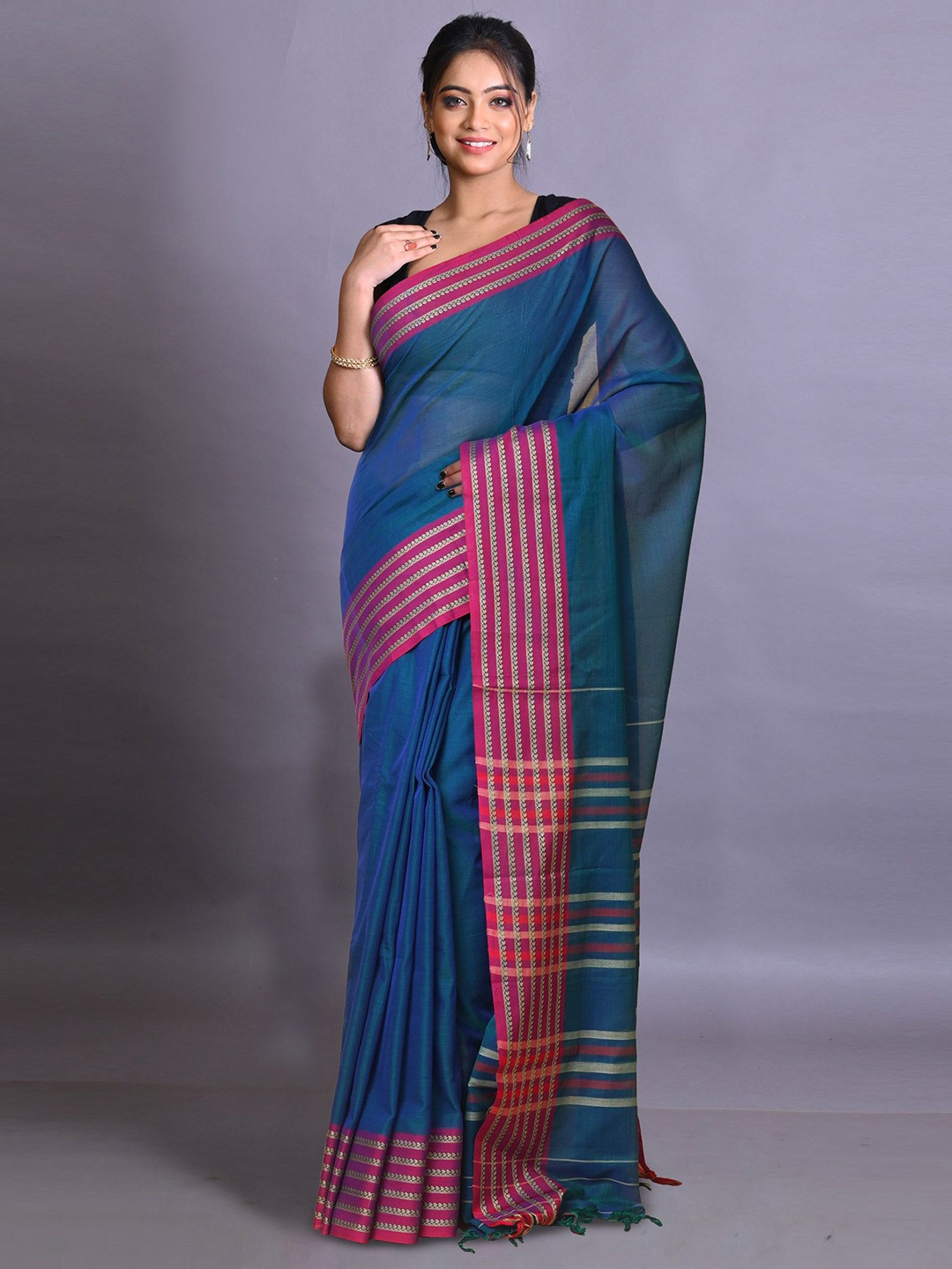 

Unnati Silks Zari Pure Cotton Handloom Narayan Peth Saree, Green