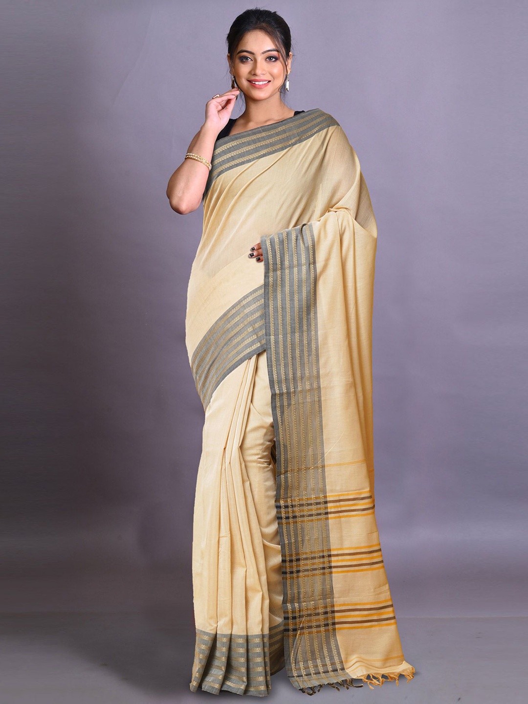 

Unnati Silks Zari Pure Cotton Handloom Narayan Peth Saree, Cream