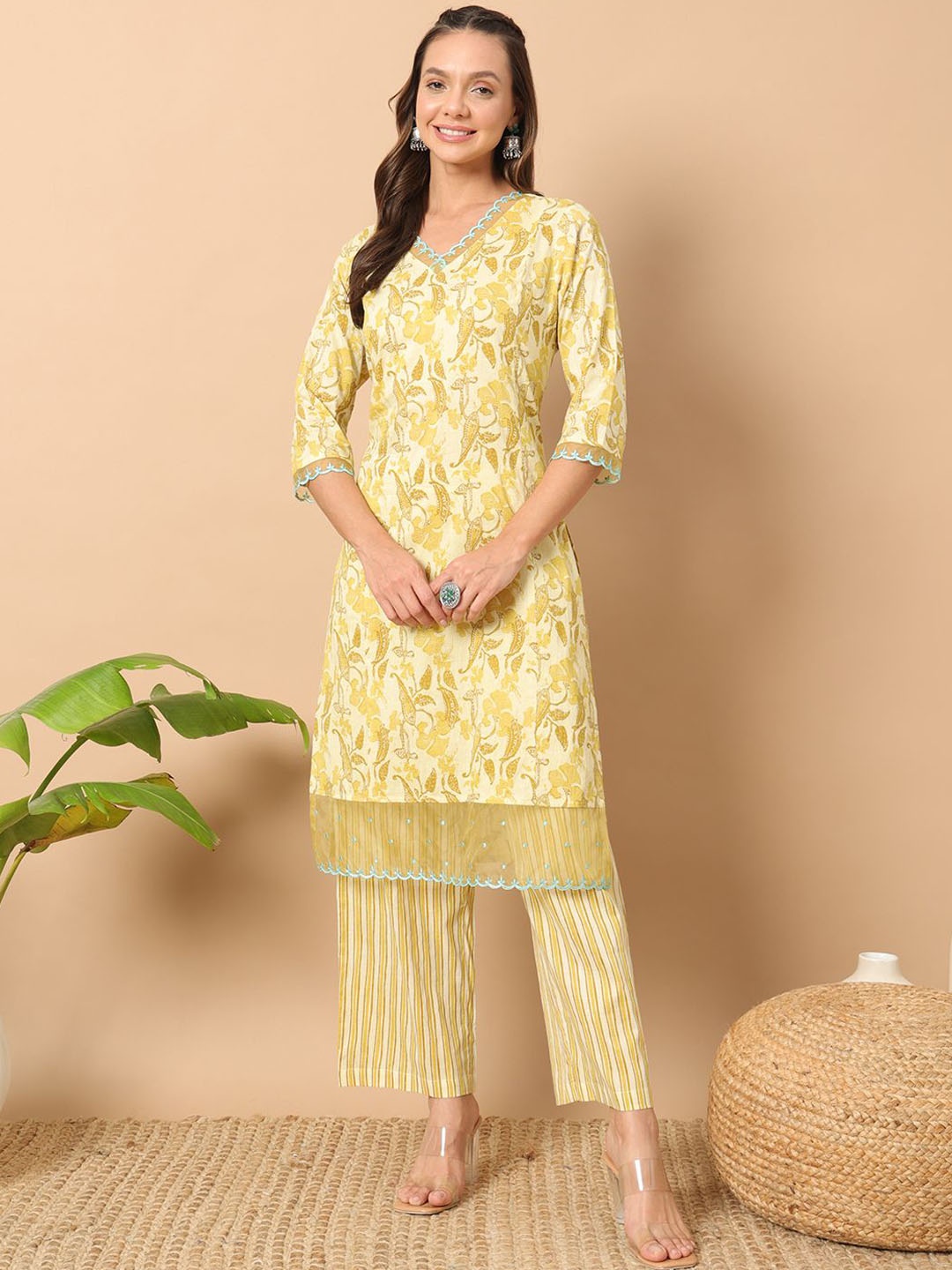 

FIORRA Women Floral Printed Regular Pure Cotton Kurta with Trousers, Yellow