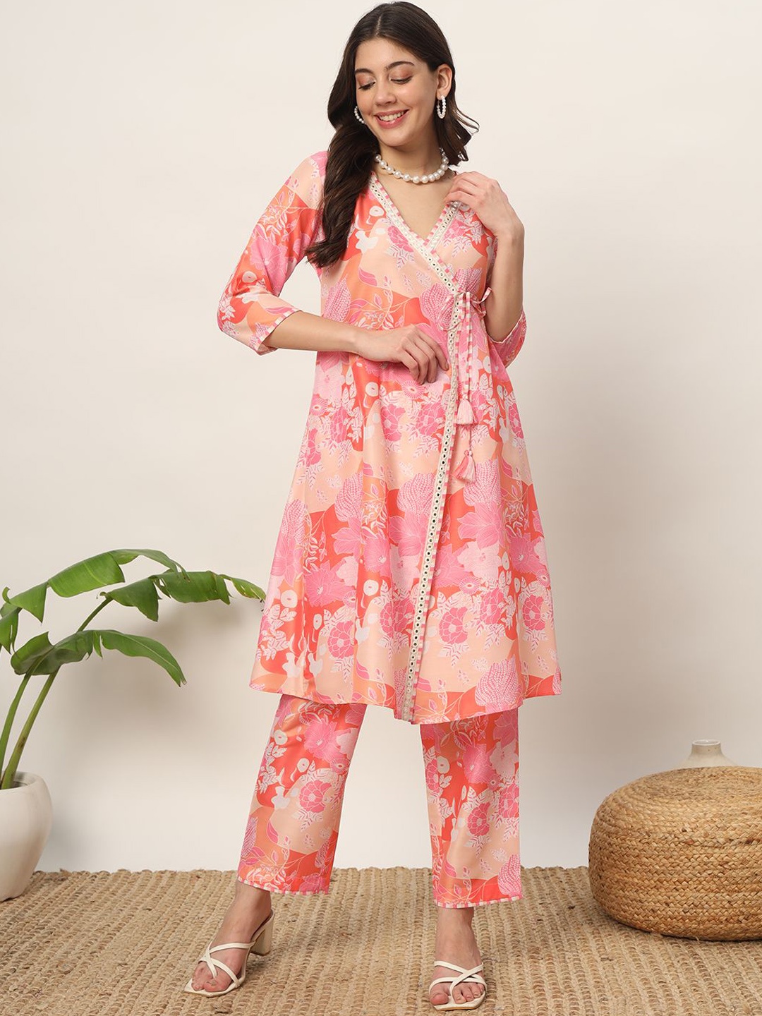

FIORRA Women Floral Printed Regular Kurta with Trousers, Pink
