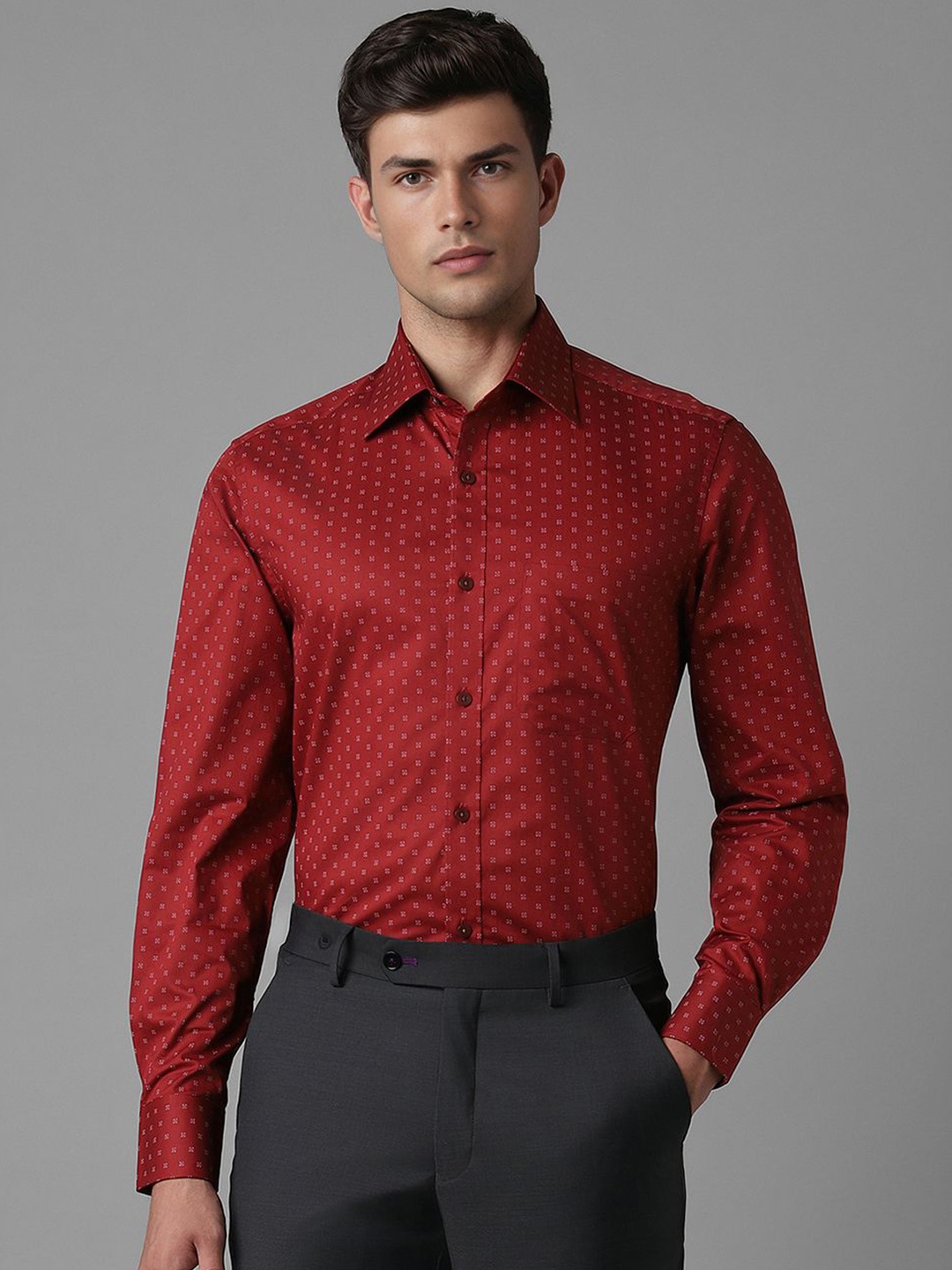 

Louis Philippe Men Floral Opaque Printed Formal Shirt, Red