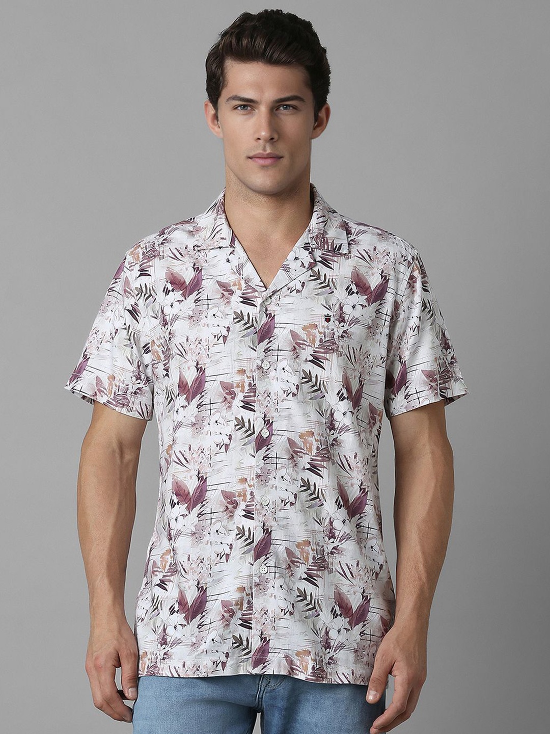 

Louis Philippe Jeans Men Slim Fit Floral Opaque Printed Casual Shirt, White