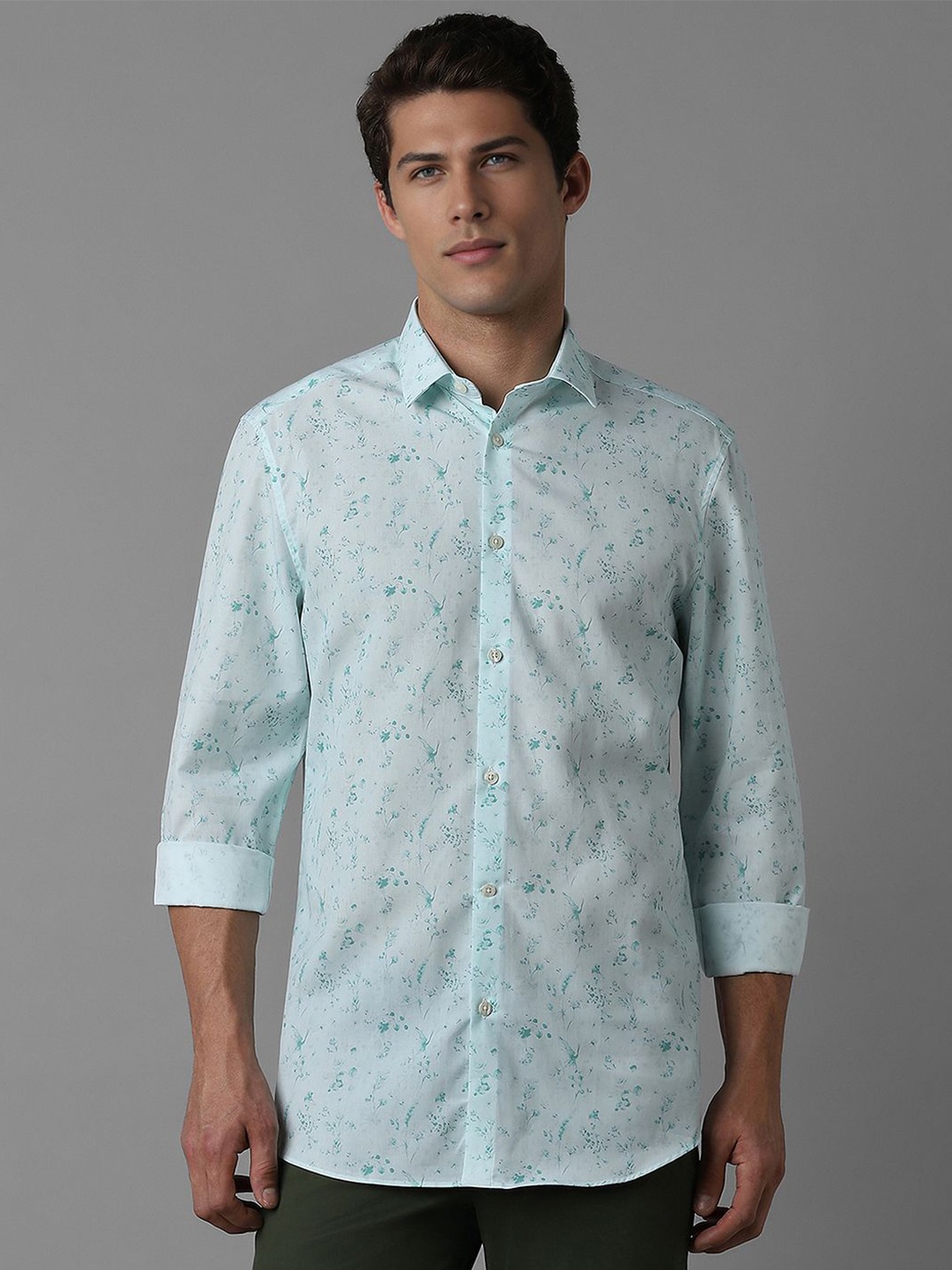 

Louis Philippe Sport Men Floral Opaque Printed Casual Shirt, Blue