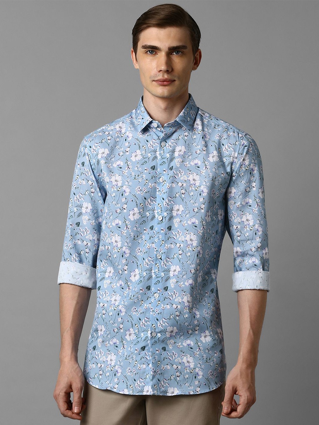 

Louis Philippe Sport Men Floral Opaque Printed Casual Shirt, Blue