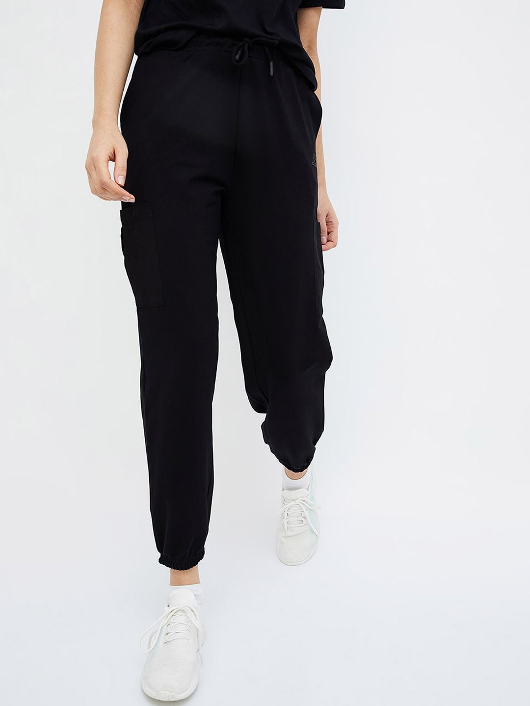 

Kappa Women Mid Rise Joggers, Black