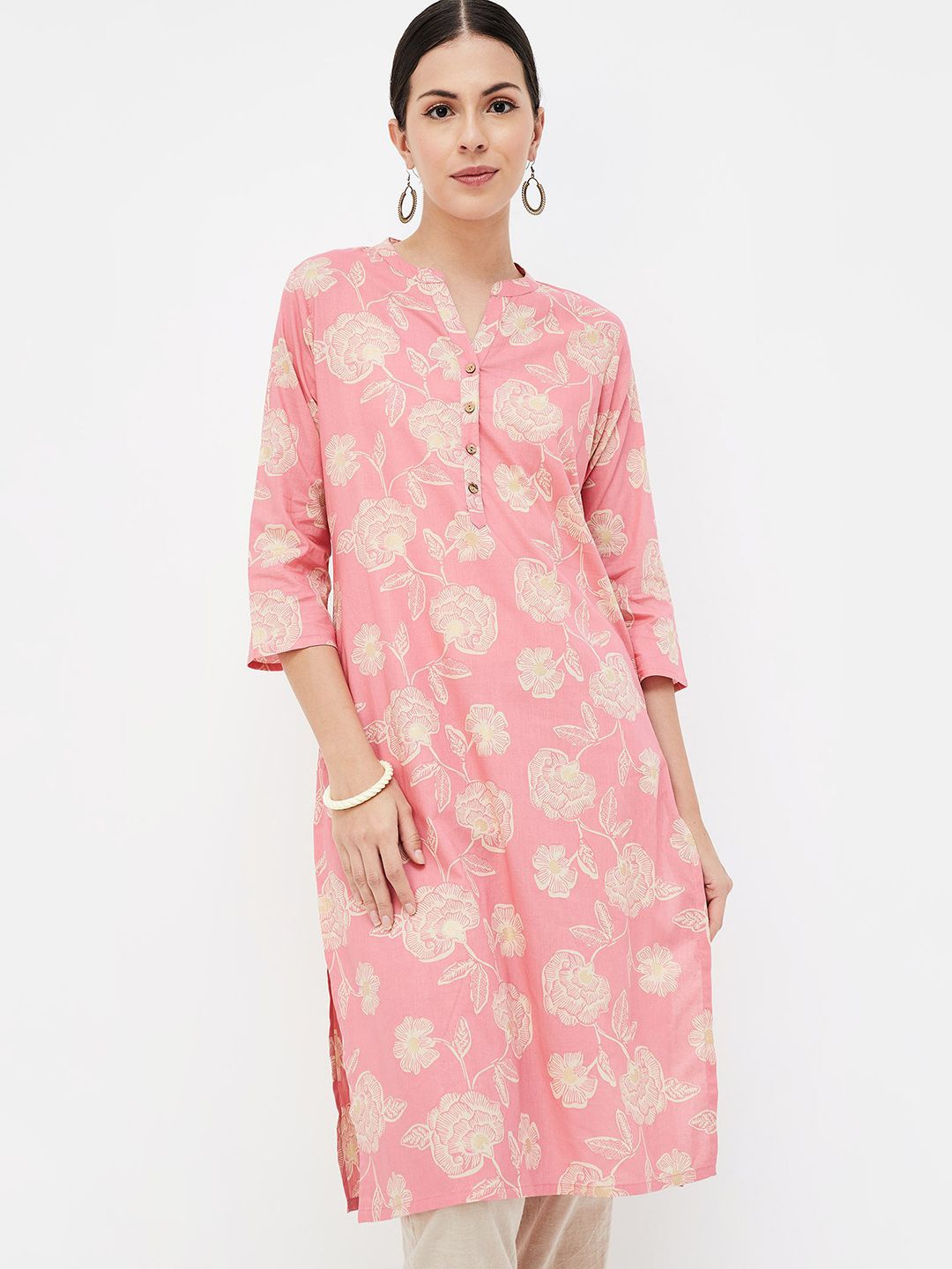 

Melange by Lifestyle Women Ethnic Motifs Printed Flared Sleeves Thread Work Kurta, Pink