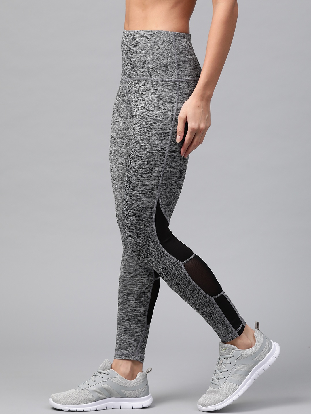 

HRX by Hrithik Roshan Women Grey & Black Grindle Effect Tights