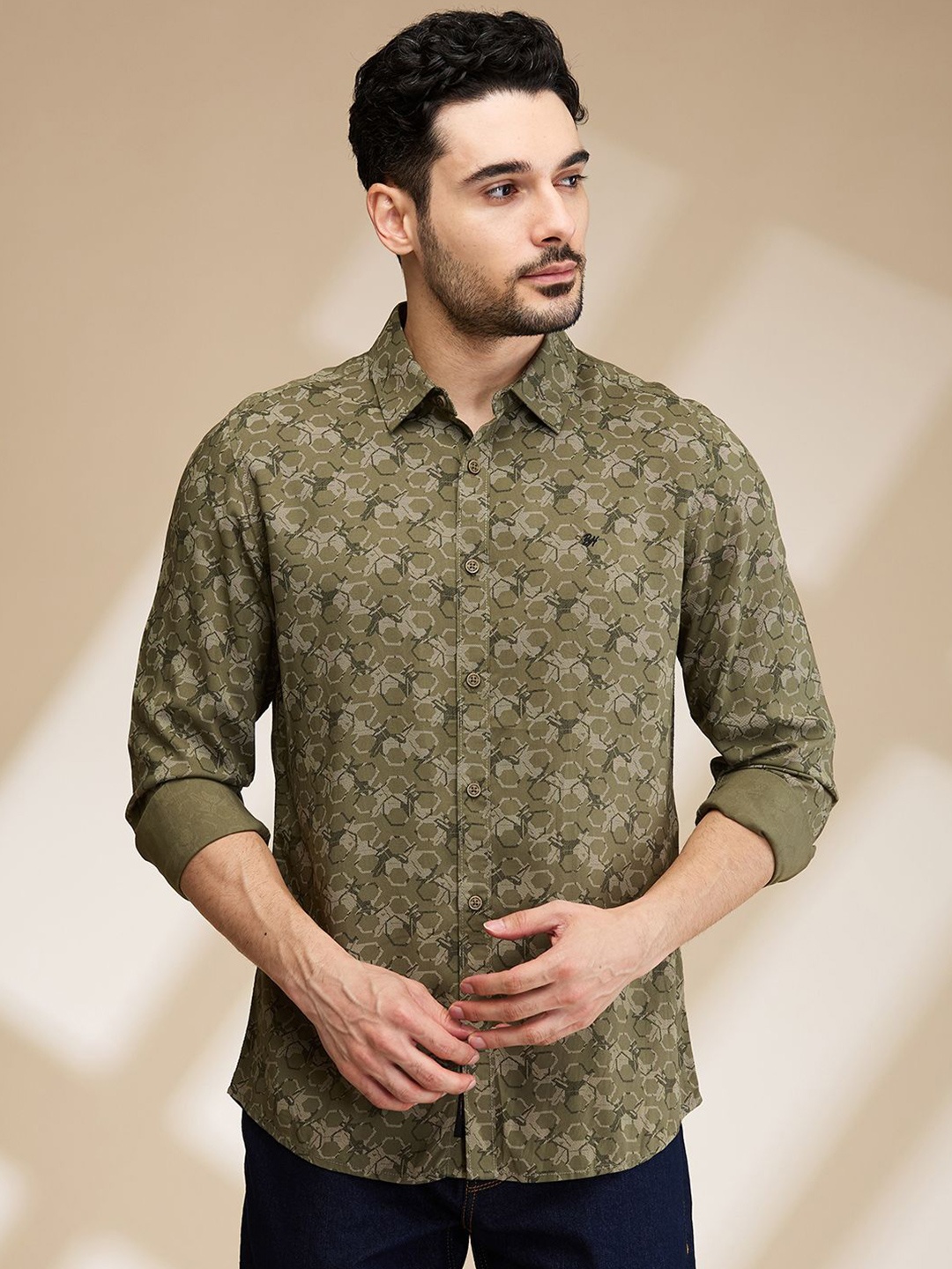

Being Human Men Slim Fit Floral Opaque Printed Casual Shirt, Green
