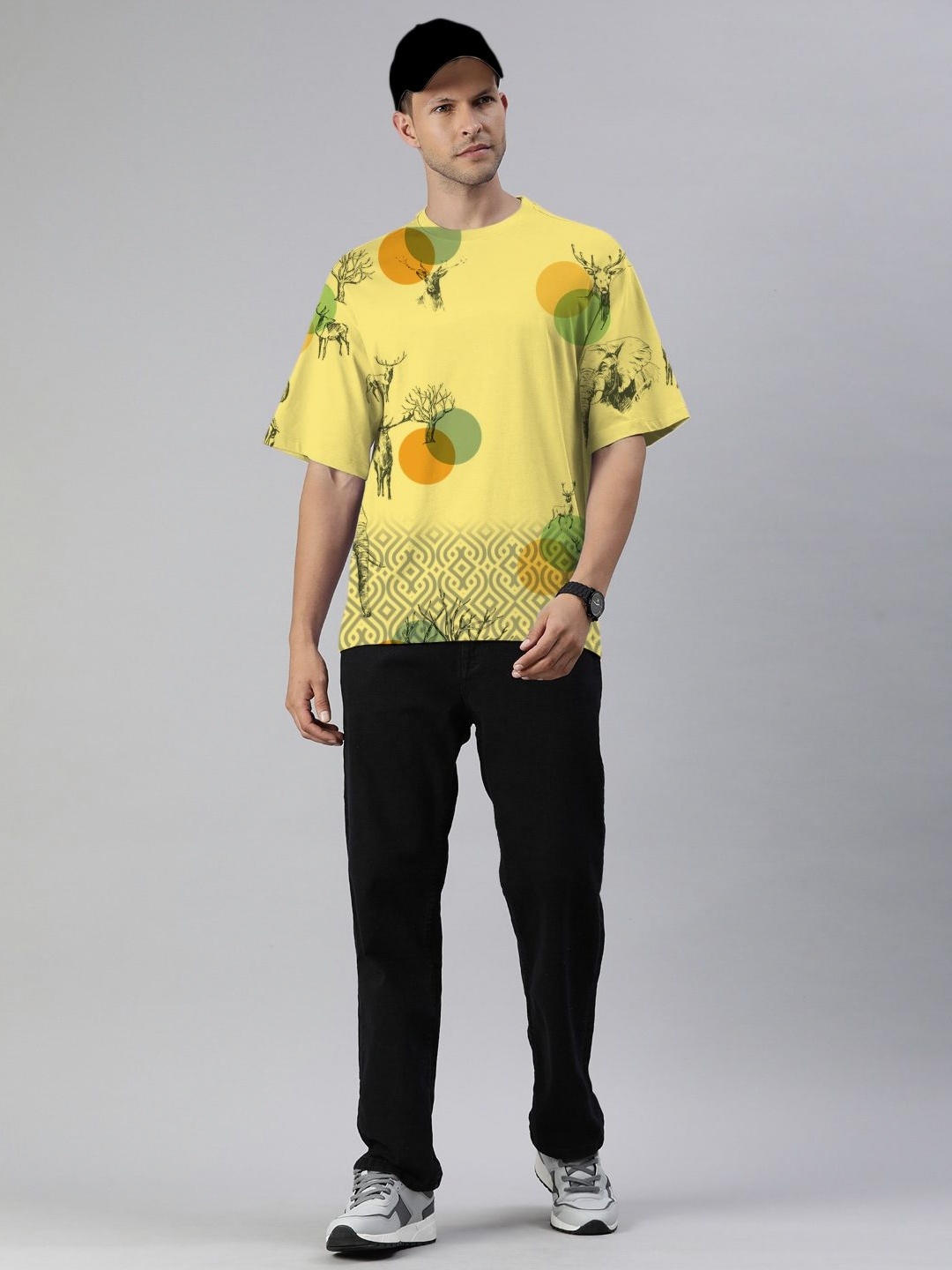 

Huetrap Men Printed Tropical Pockets T-shirt, Yellow