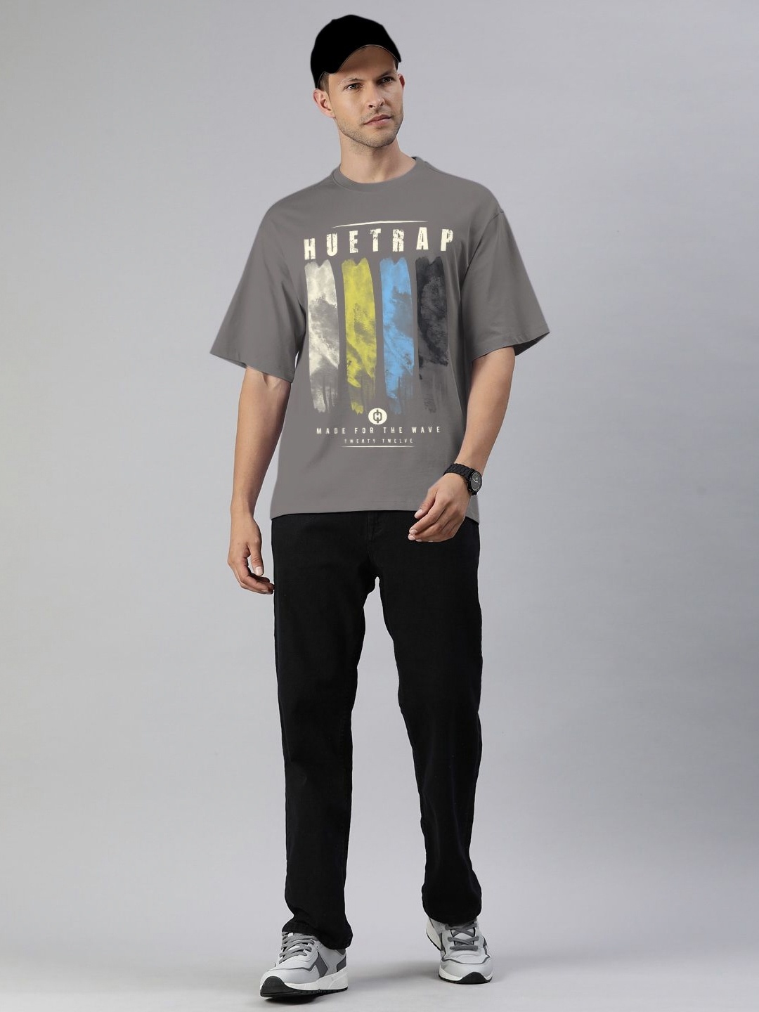 Huetrap Men Typography Printed Raw Edge T-shirt, Charcoal