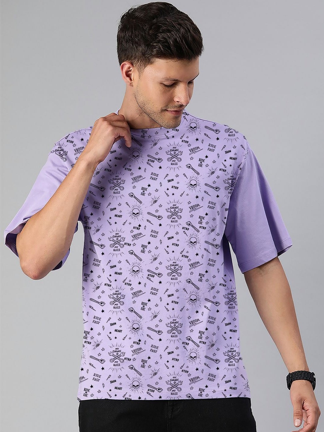 

Huetrap Men Floral Printed Mandarin Collar Pockets T-shirt, Violet