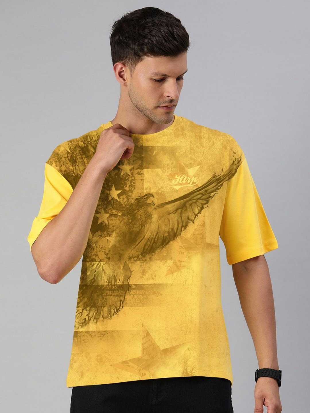 

Huetrap Men Printed Raw Edge T-shirt, Yellow