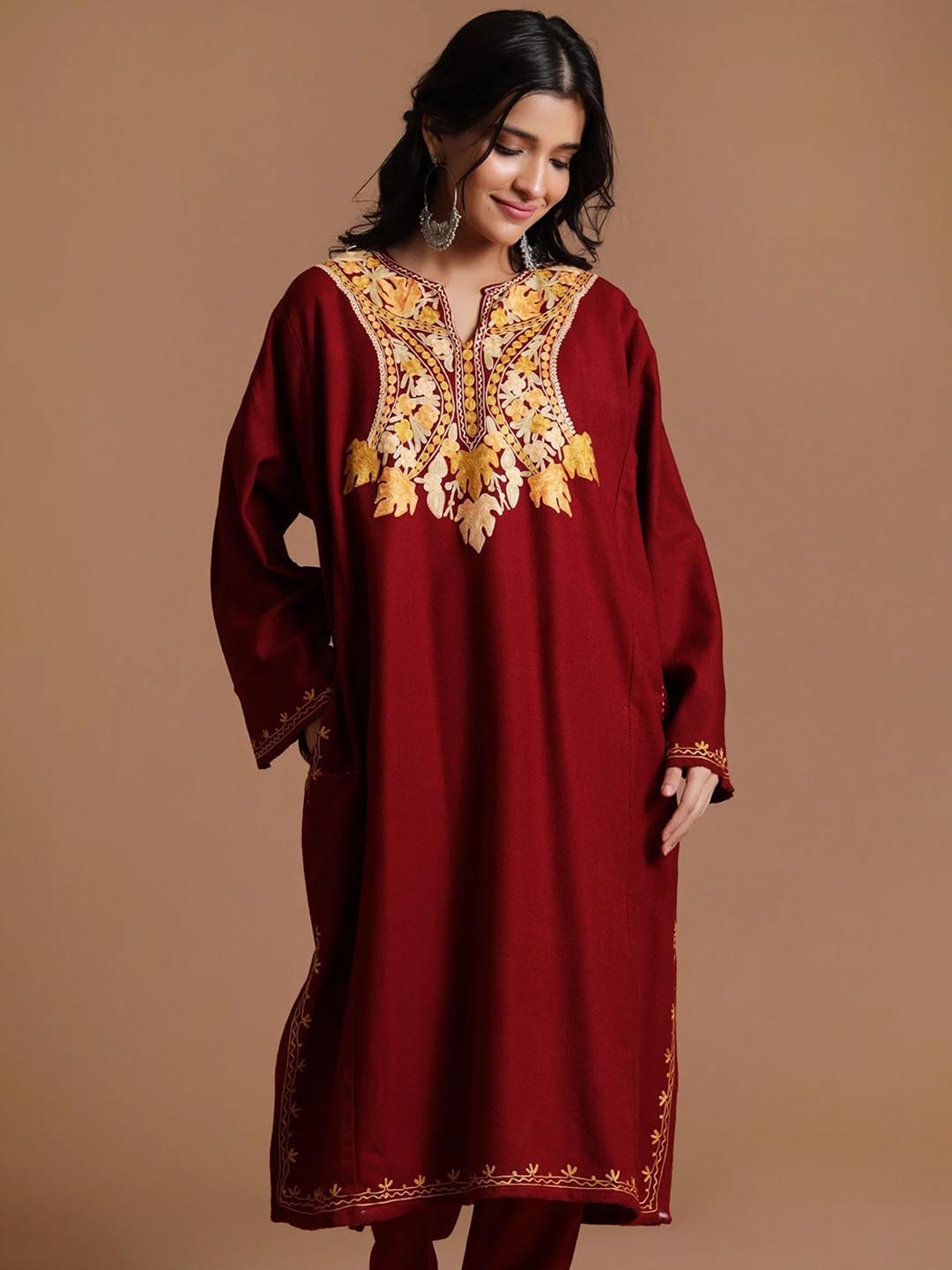 

TJORI Women Embroidered Flared Sleeves Woollen Kurta, Red