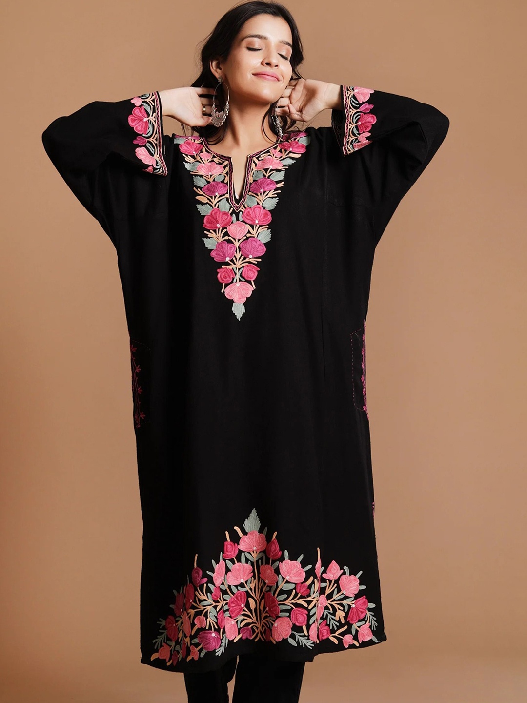 

TJORI Women Floral Thread Work Woollen Kaftan Kurta, Black