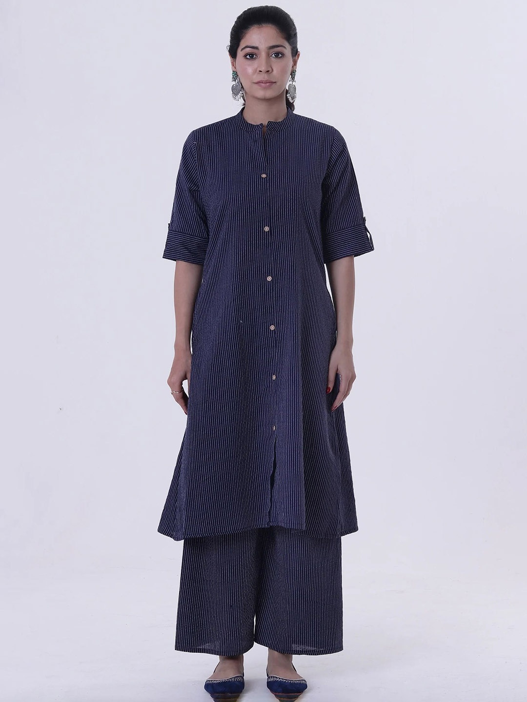 

TJORI Women Thread Work Kurta, Blue