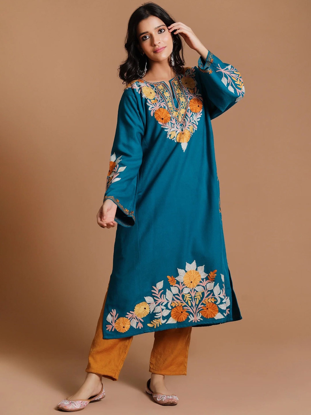 

TJORI Women Geometric Yoke Design Flared Sleeves Thread Work Woollen Kurta, Blue