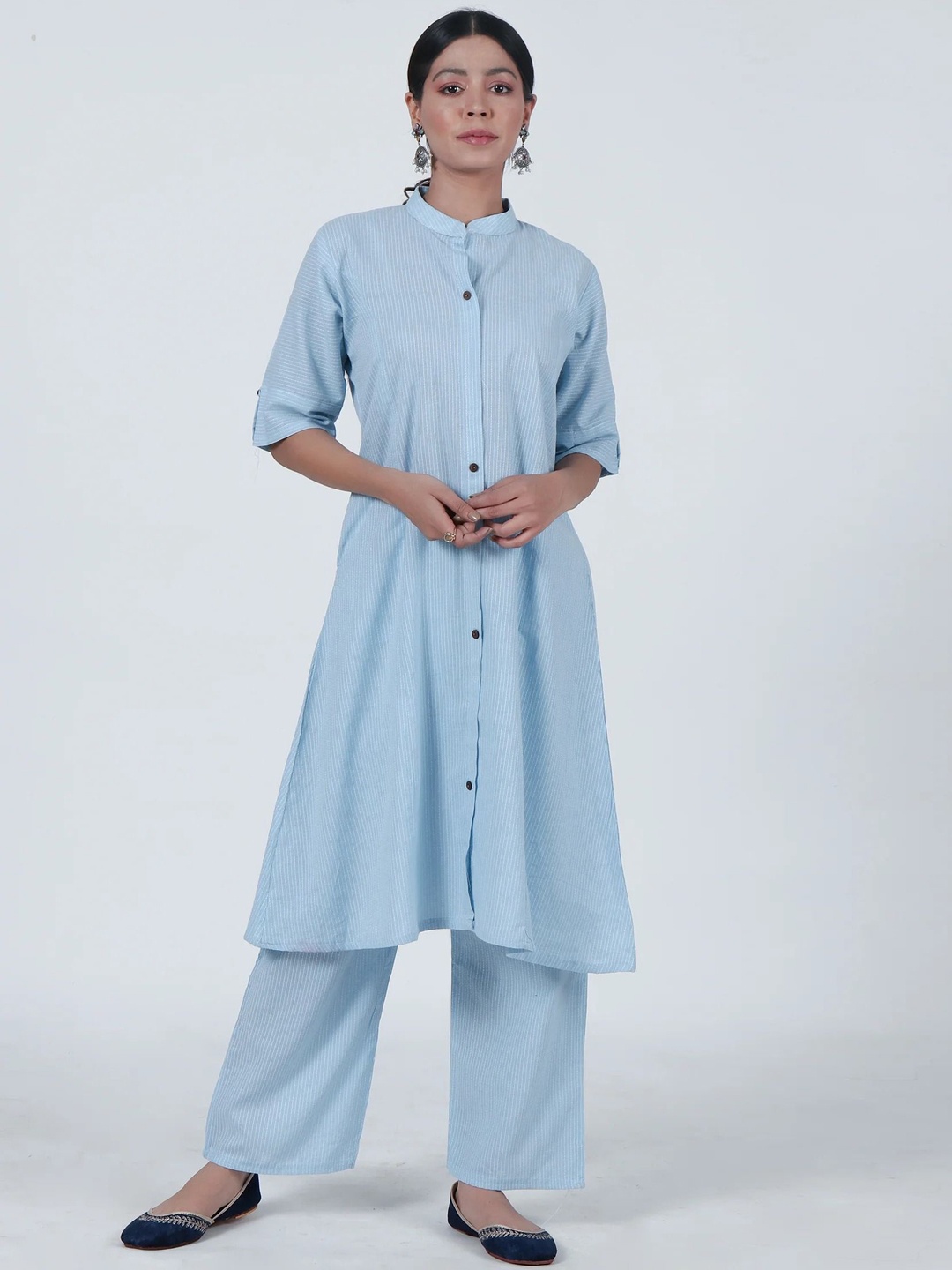 

TJORI Women Thread Work Kurta, Blue