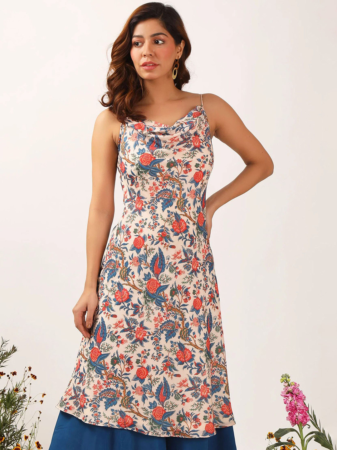 

TJORI Women Floral Printed Kurta, Blue
