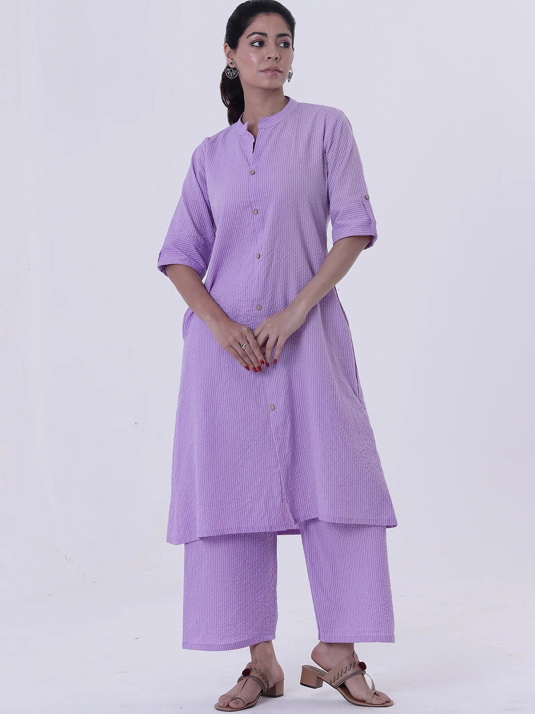 

TJORI Women Flared Sleeves Thread Work Kurta, Lavender