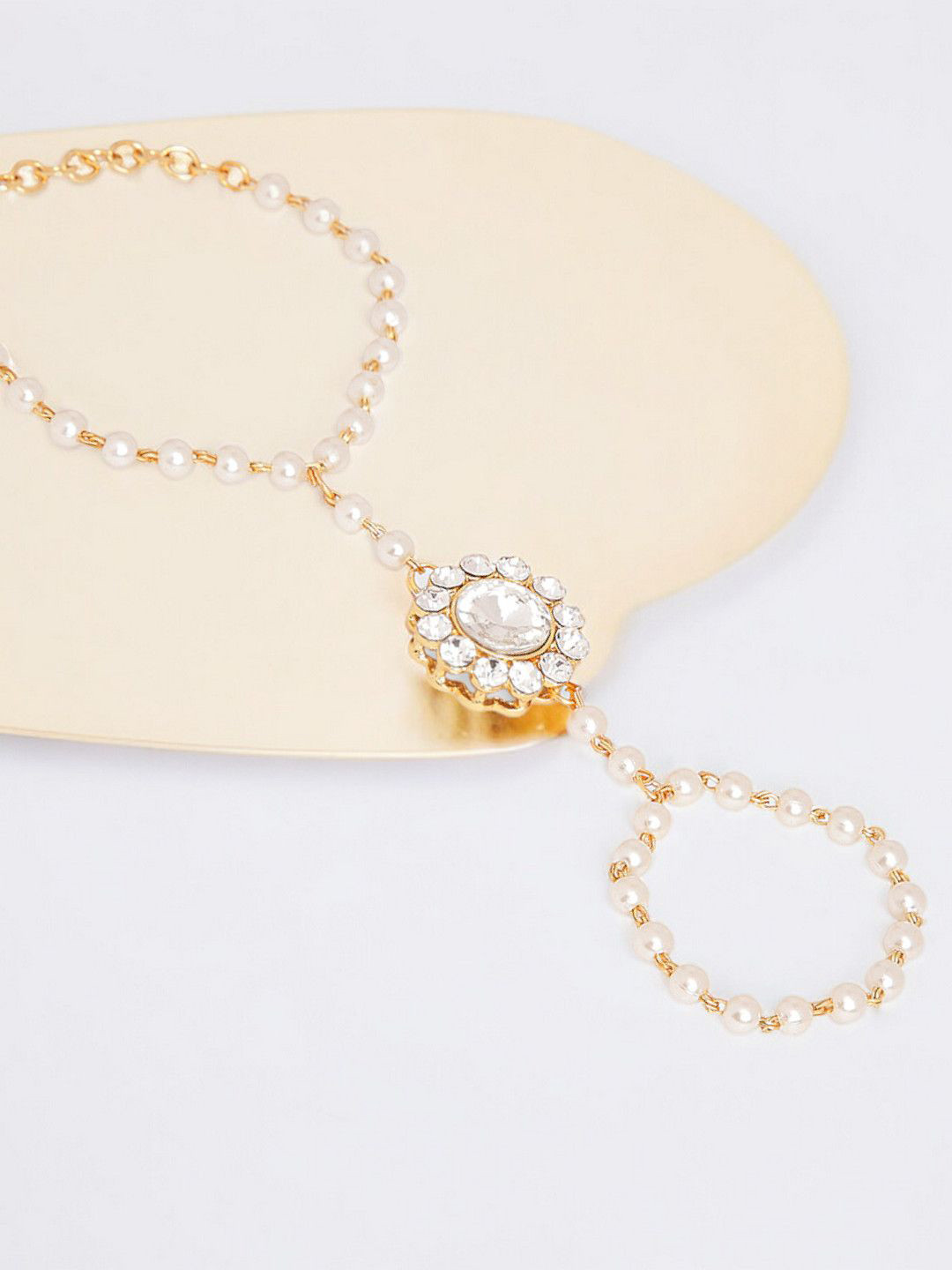 

OOMPH Women Kundan Ring Bracelet, Gold