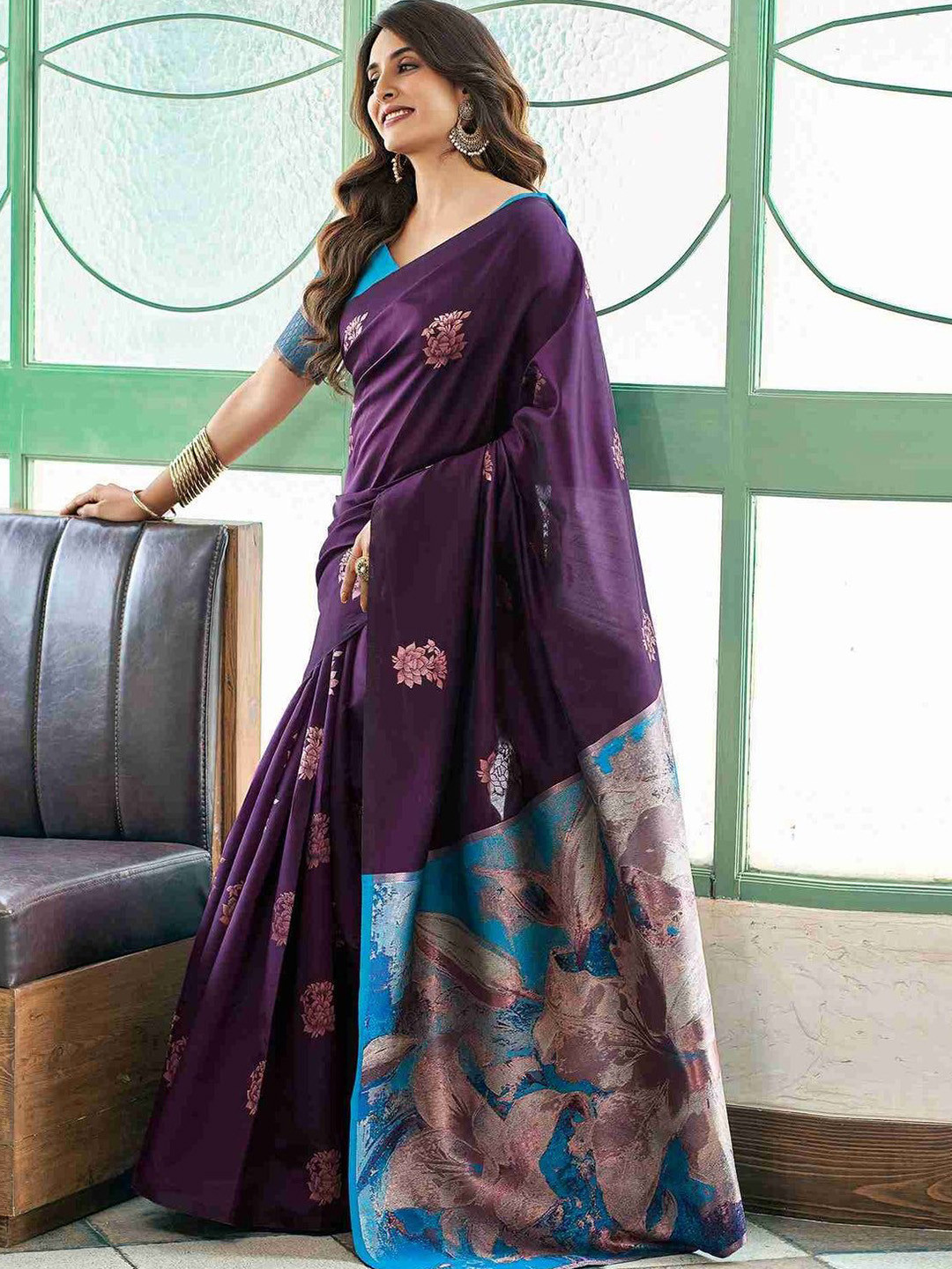 

Upalksh Woven Design Zari Art Silk Kanjeevaram Saree, Purple