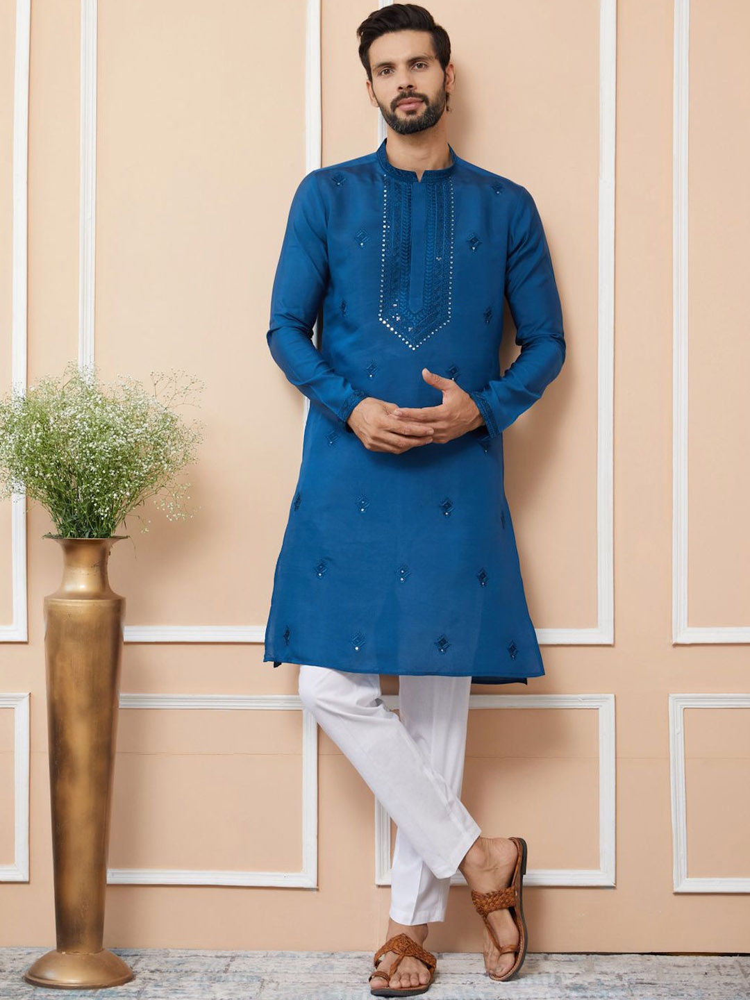 

See Designs Men Floral Embroidered Regular Kurta with Pyjamas, Blue