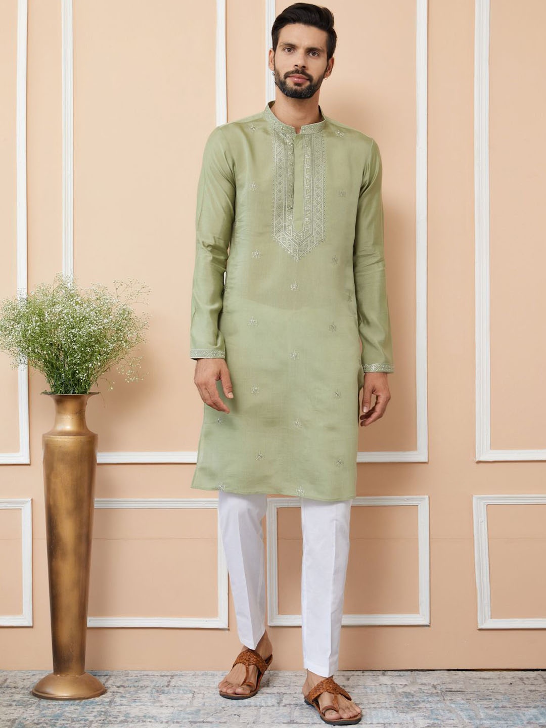

See Designs Men Embroidered Regular Thread Work Kurta with Pyjamas, Green