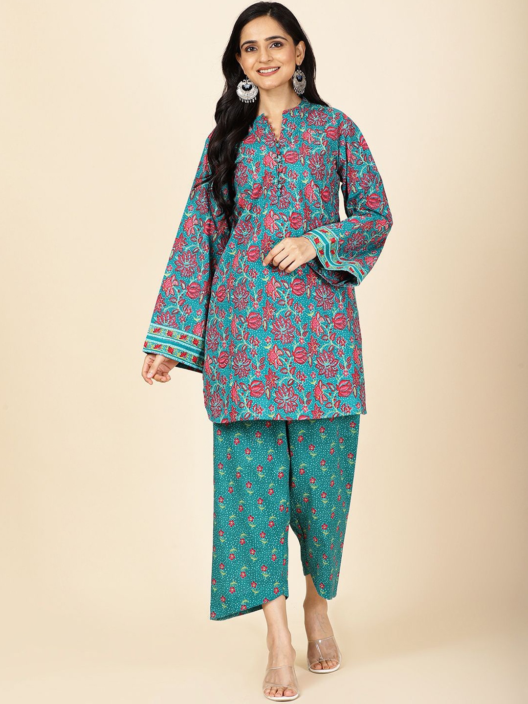 

Meena Bazaar Women Floral Printed Regular Kurta with Trousers, Blue