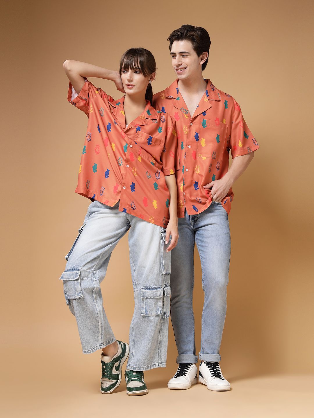 

VESTIDO MODAS Unisex Conversational Printed Oversized Casual Shirt, Rust