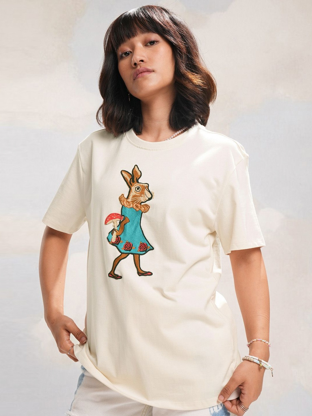 

Street By Tokyo Talkies Women Printed Pockets T-shirt, Off white