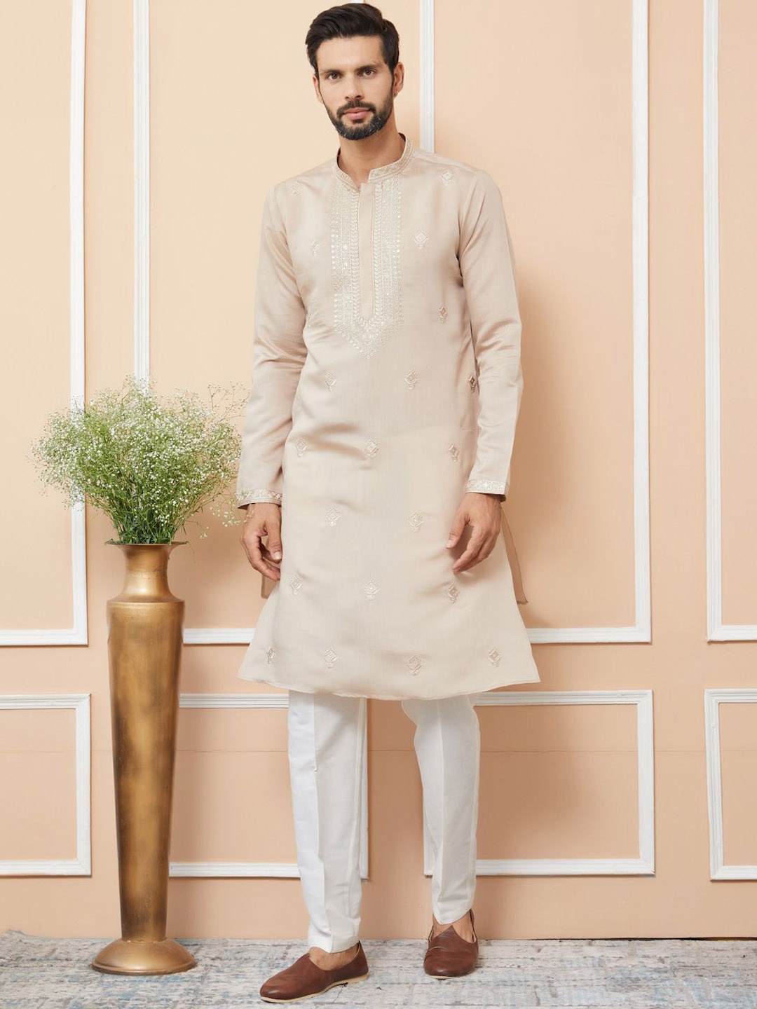 

See Designs Men Embroidered Kurta, Beige