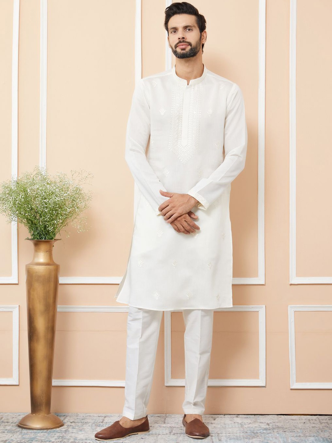 

See Designs Men Checked Cold-Shoulder Sleeves Kurta, Off white
