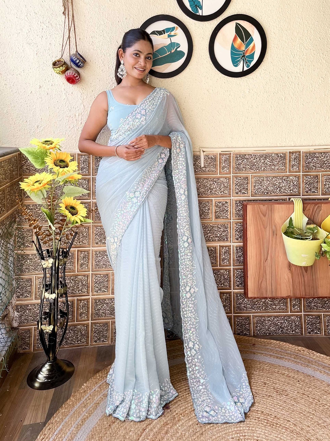 

Panzora Floral Sequinned Poly Georgette Saree, Blue