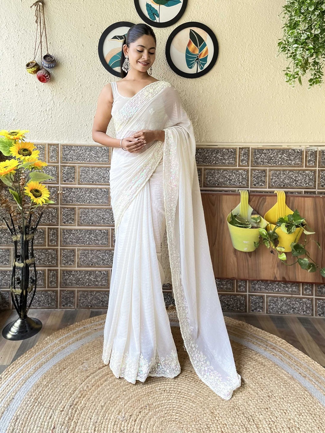 

Panzora Embellished Sequinned Poly Georgette Saree, Cream