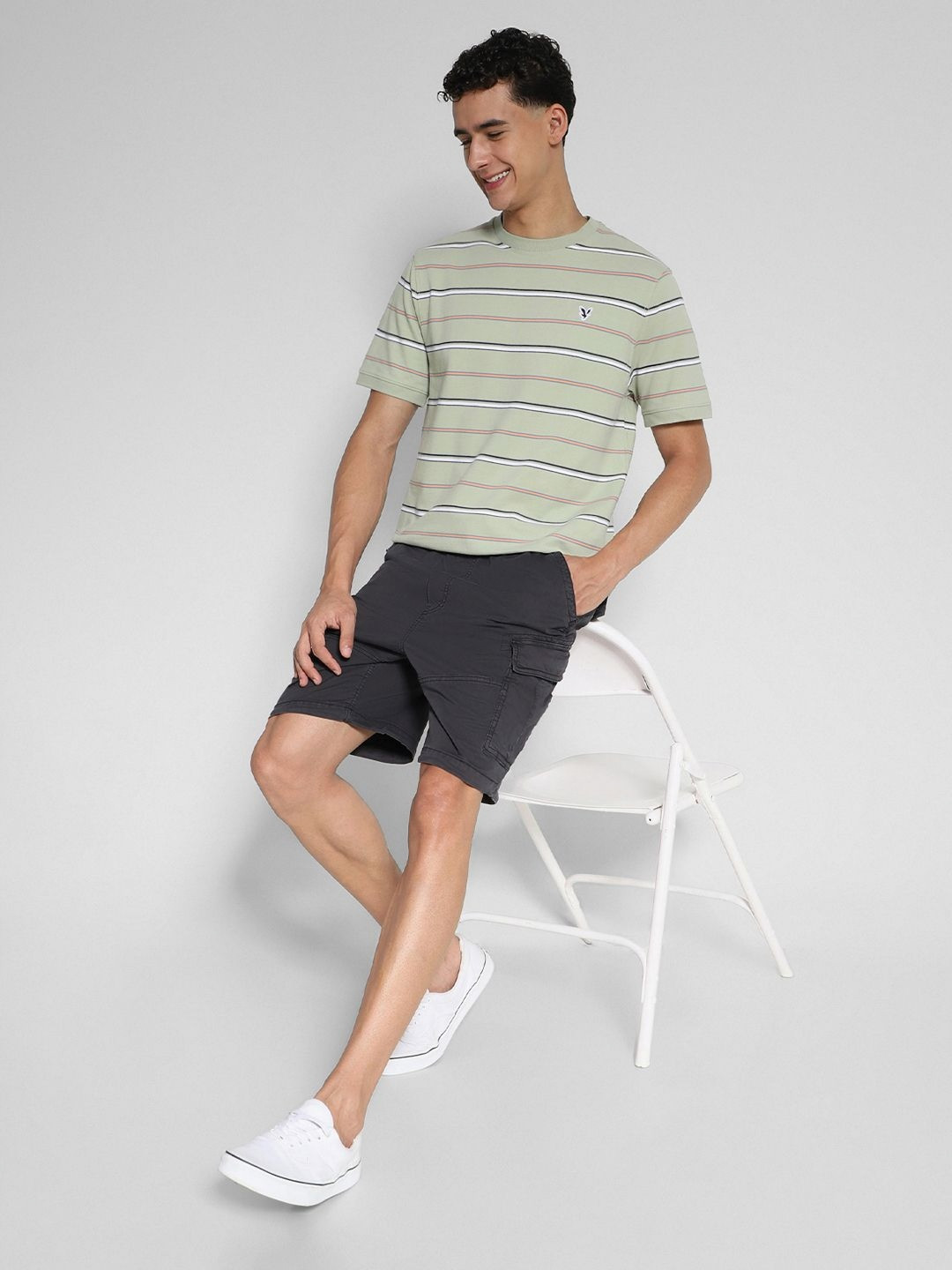 

AMERICAN EAGLE OUTFITTERS Men Striped Pockets T-shirt, Green