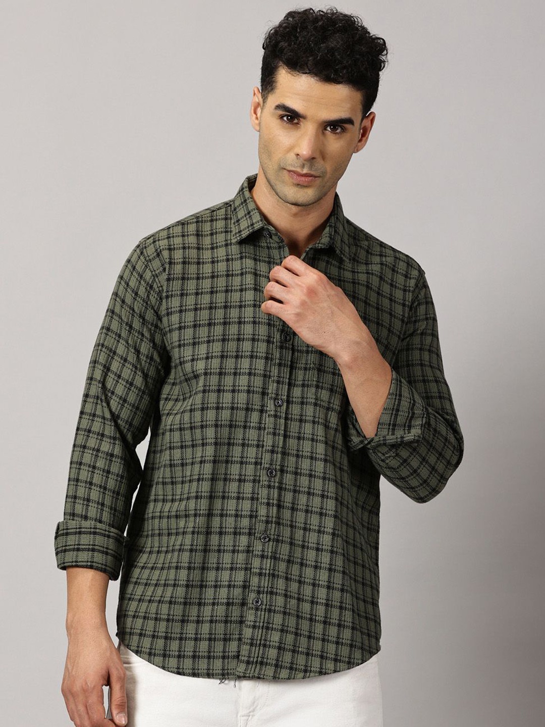 

Rodzen Men Standard Opaque Checked Casual Shirt, Green