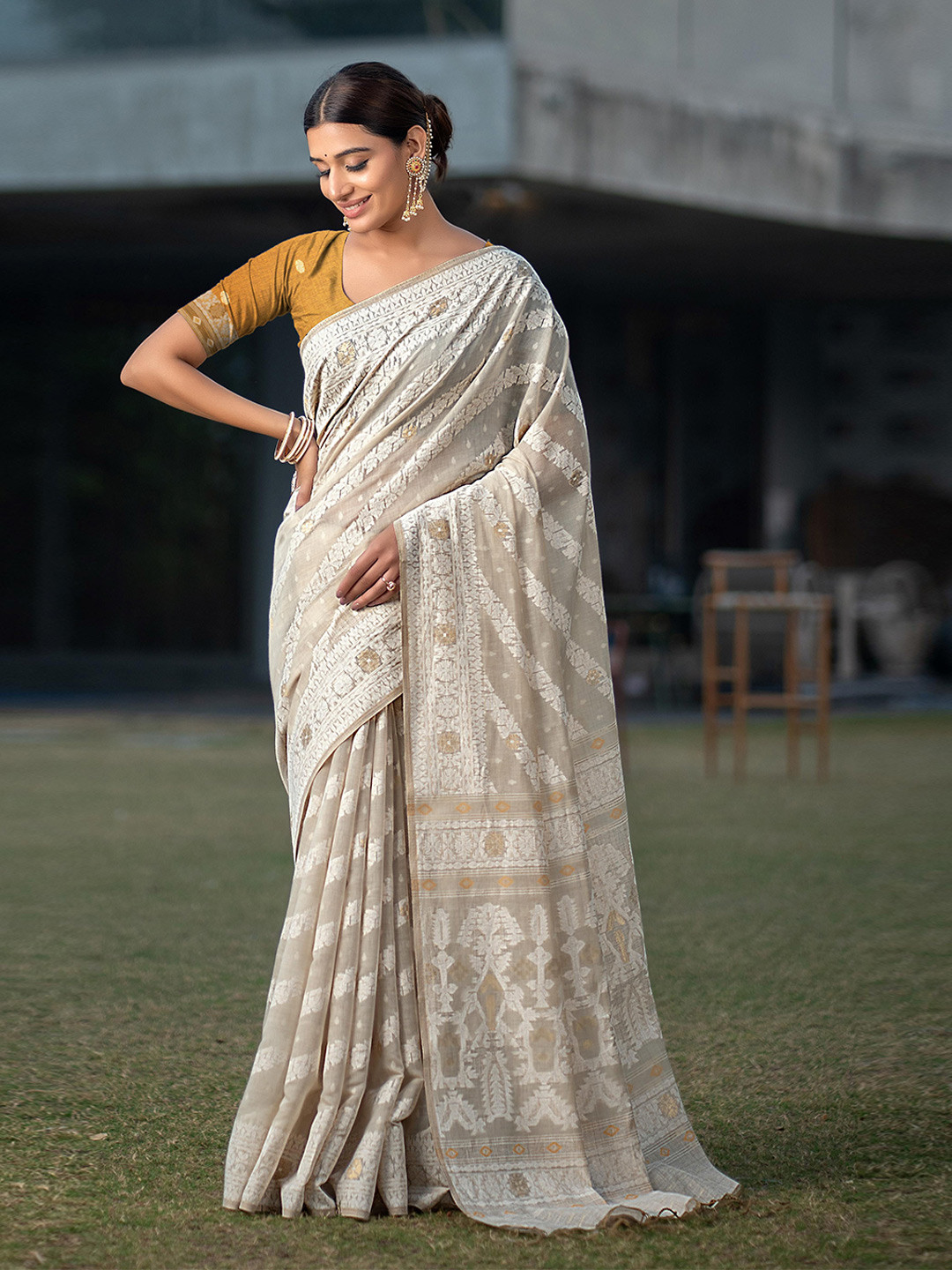 

HEER FASHION Ethnic Motifs Jamdani Saree, Mustard