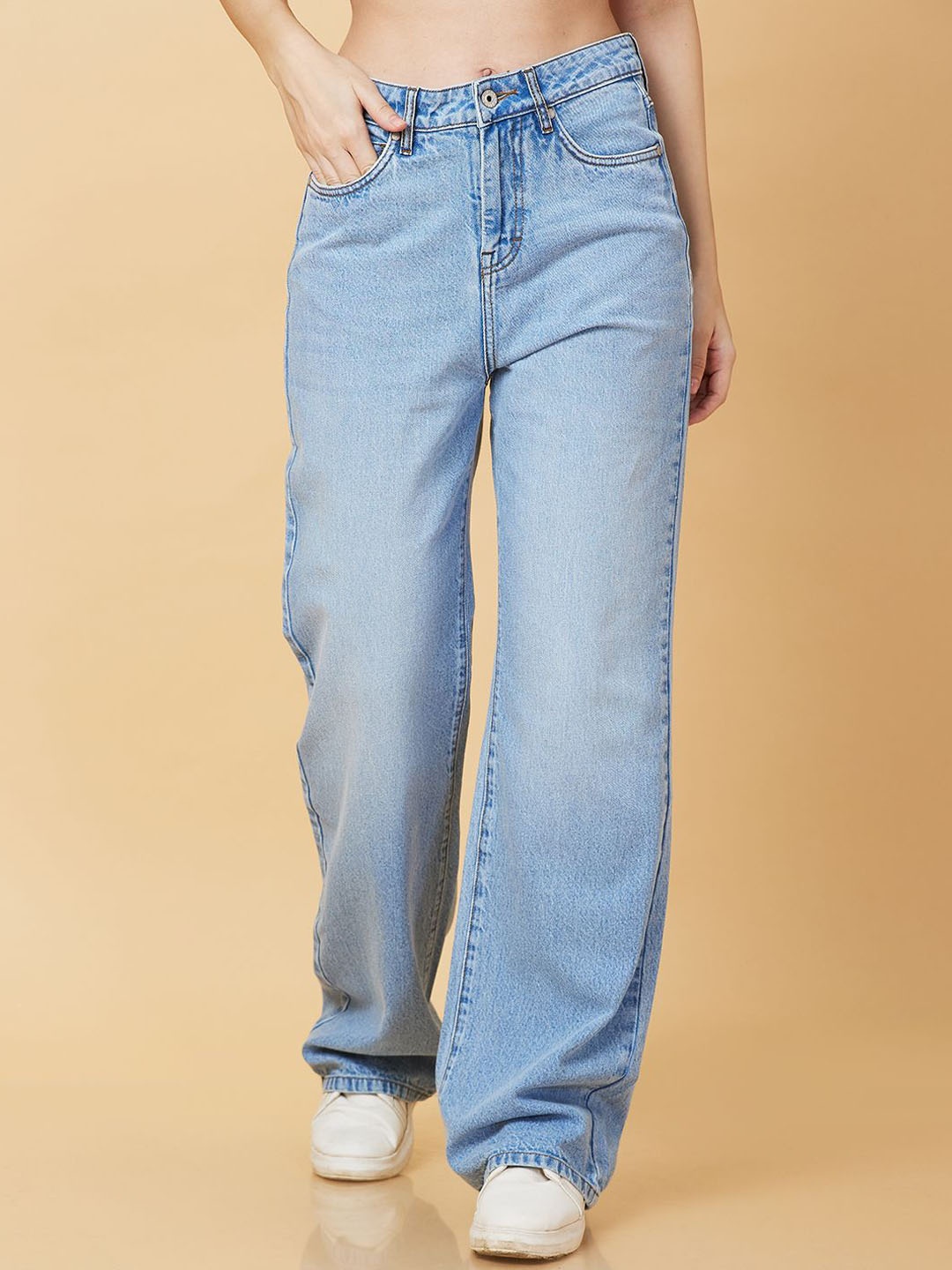 

Being Human Women Relaxed Fit Light Fade Jeans, Blue