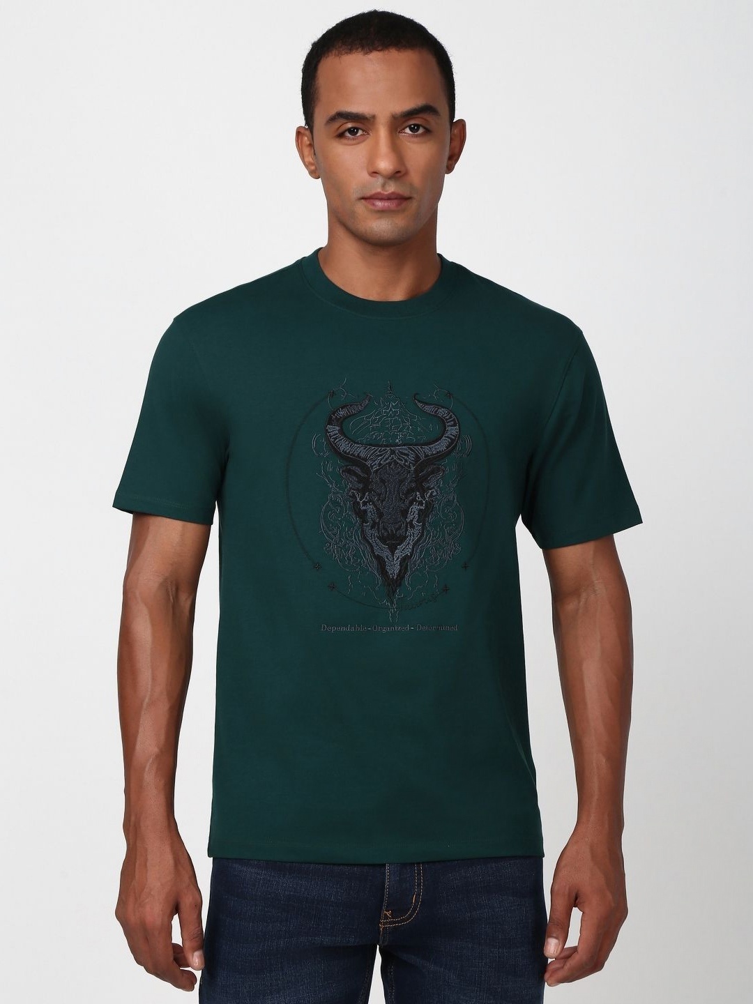 

Peter England Casuals Men Typography Printed T-shirt, Green