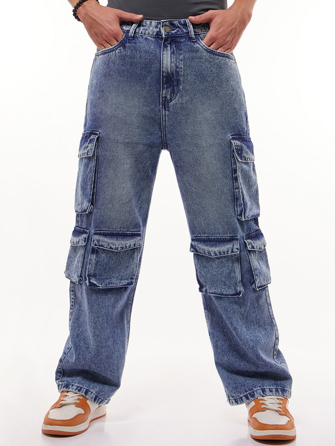 

Bewakoof Men Straight Fit Cargo Jeans, Blue