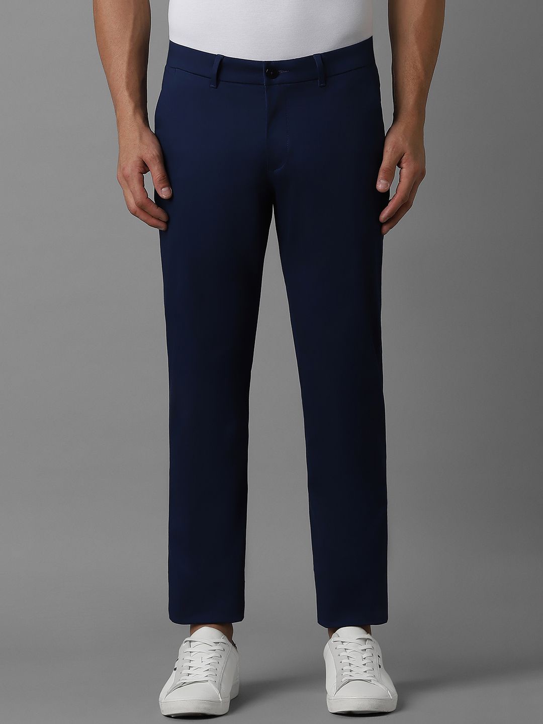 

Louis Philippe Sport Men Slim Fit Trousers, Navy blue