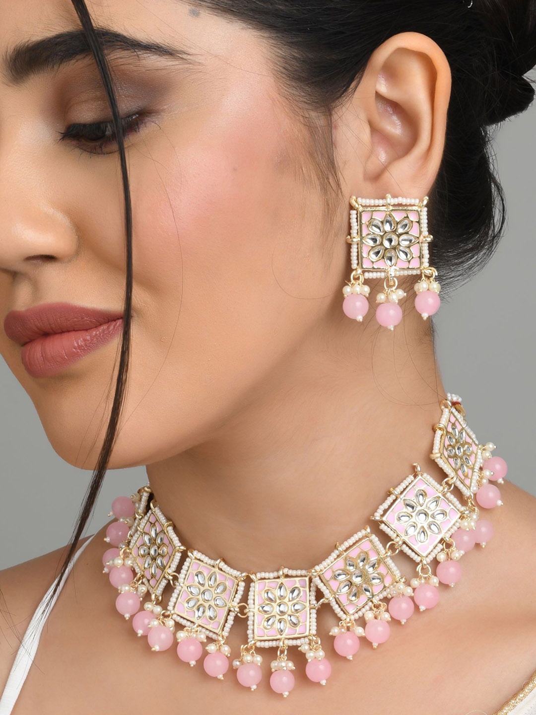 

Fida Gold-Plated Kundan-Studded & Pearl Beaded Jewellery Set, Pink