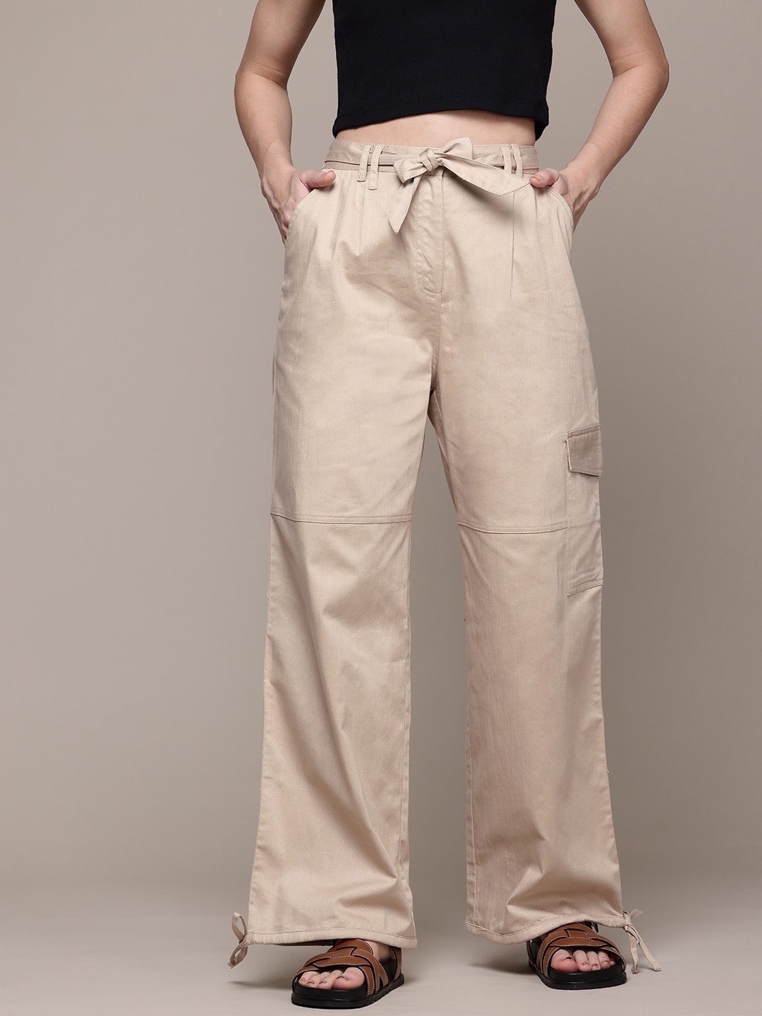 

The Roadster Lifestyle Co. Women Loose Fit High-Rise Pleated Cargo Trousers with Belt, Beige