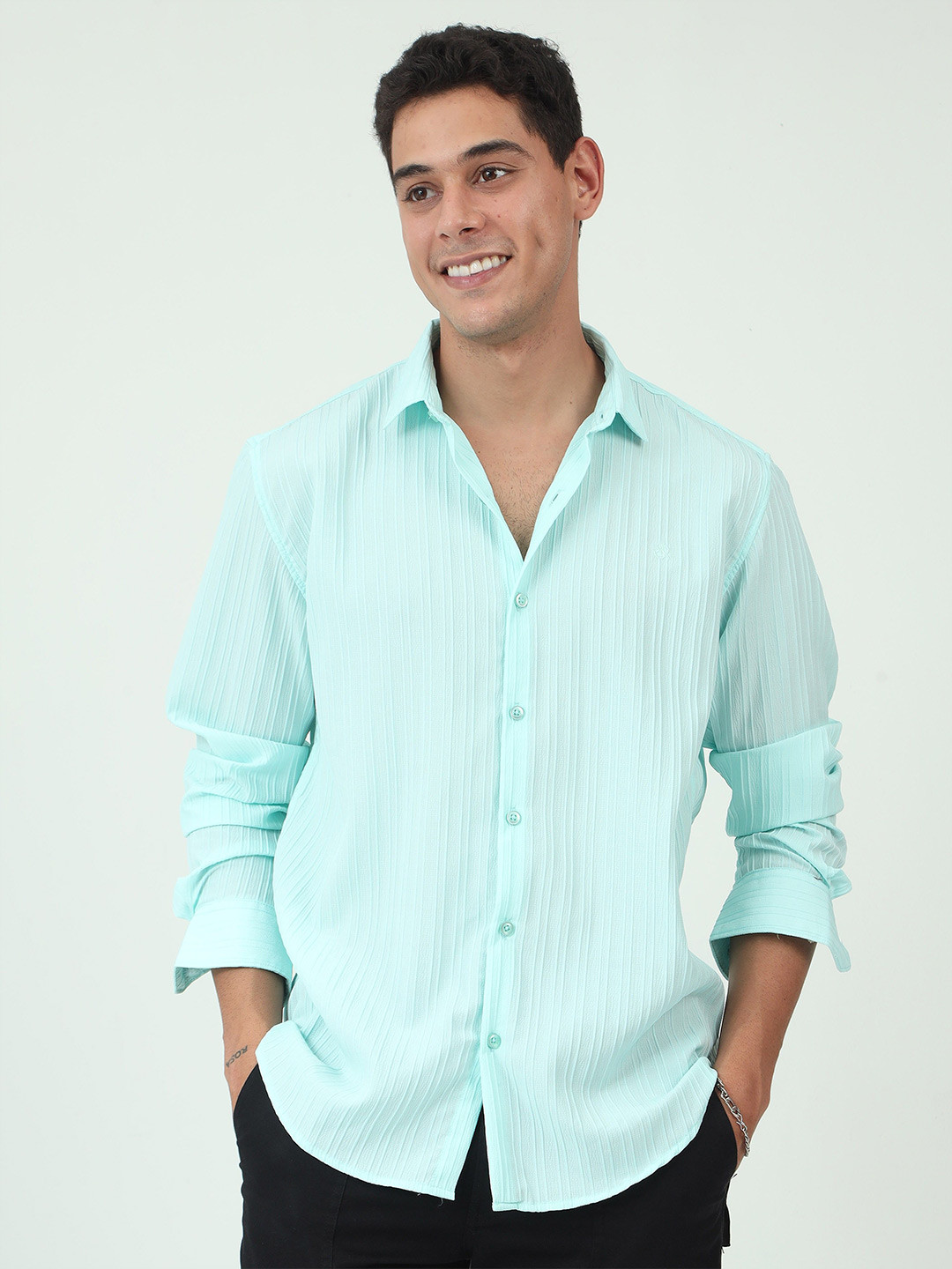 

SORATIA Men Opaque Casual Shirt, Sea green