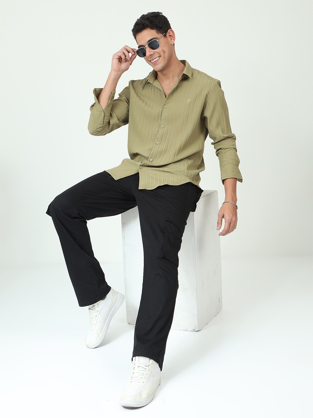 

SORATIA Men Opaque Casual Shirt, Green