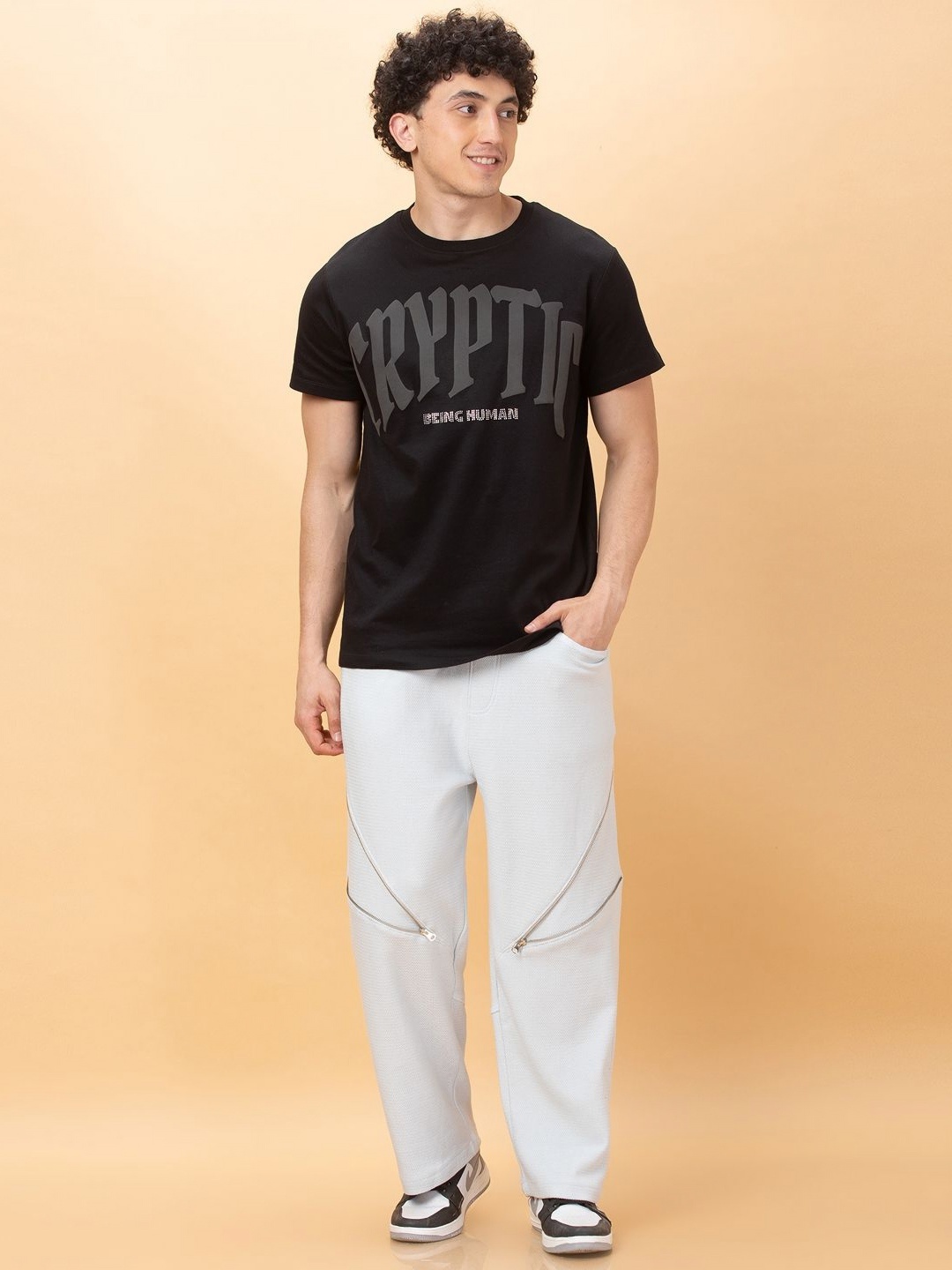 

Being Human Men Typography Colourblocked Applique T-shirt, Black
