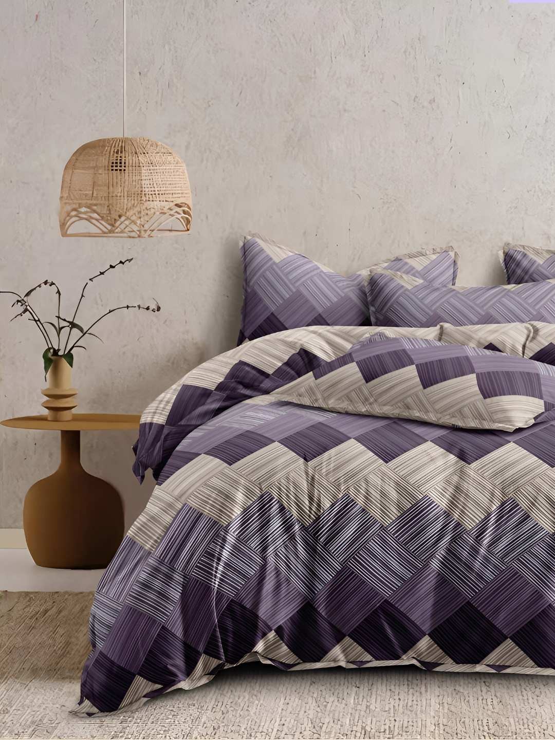 

Bajo's Purple & Cream-Coloured Geometric 350 TC King Bedsheet with 2 Pillow Covers
