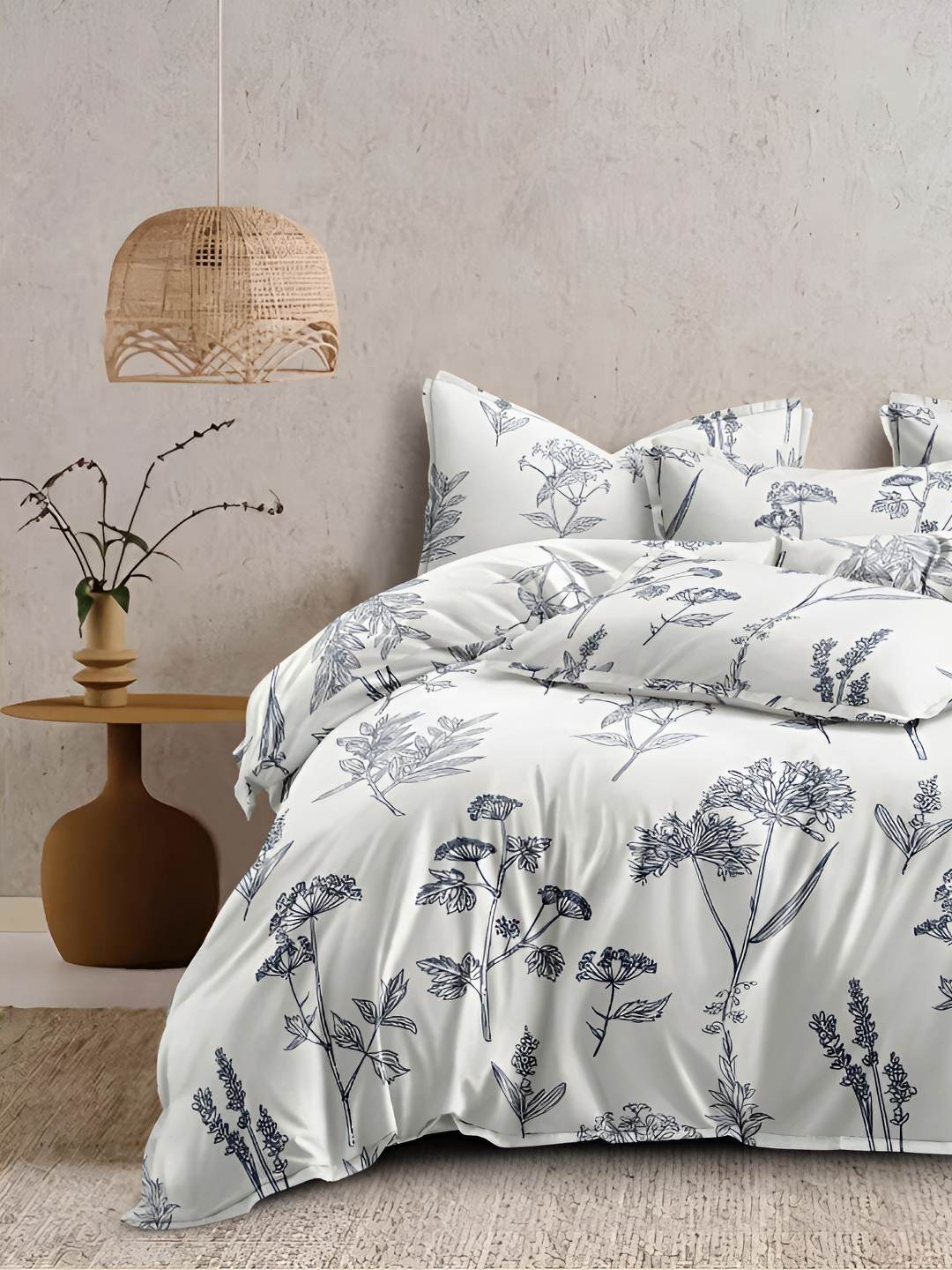 

Bajo's White & Blue Floral 350 TC King Bedsheet with 2 Pillow Covers